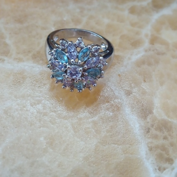 Silver Tone Rhinestone Flower Ring - Picture 2 of 13